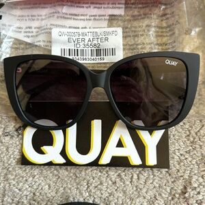 Quay EVER AFTER matteblk/smkfd Sunglasses NWT